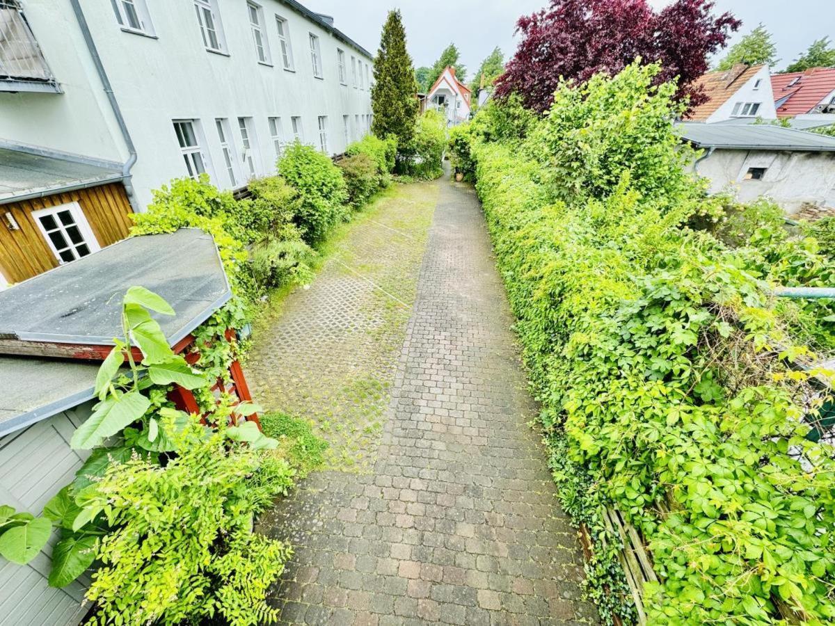 Haus Vier Freunde, Vincent Apartment Rostock Exterior photo